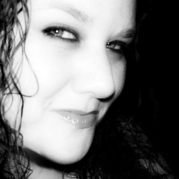 An eclectic mix from clothes to home goods - Picture 1 of 1